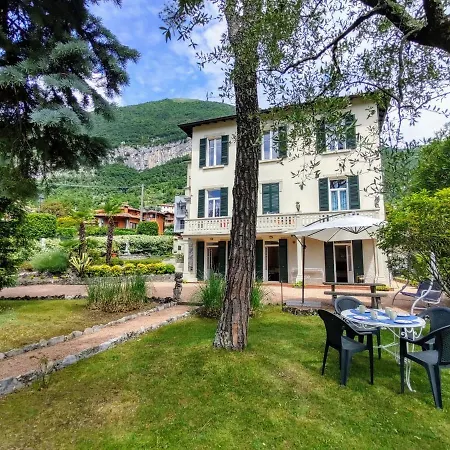 Costanza-1 By Interhome Apartment Mezzegra